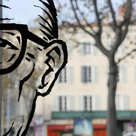Litteraire Alexandre Vialatte, Bw Signature Collection Отель