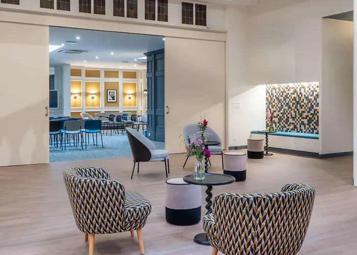 Litteraire Alexandre Vialatte, Bw Signature Collection ホテル