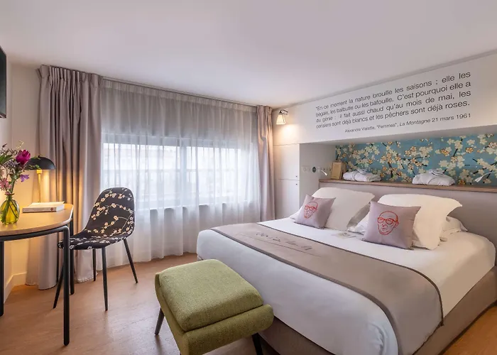 Litteraire Alexandre Vialatte, Bw Signature Collection ホテル 4*